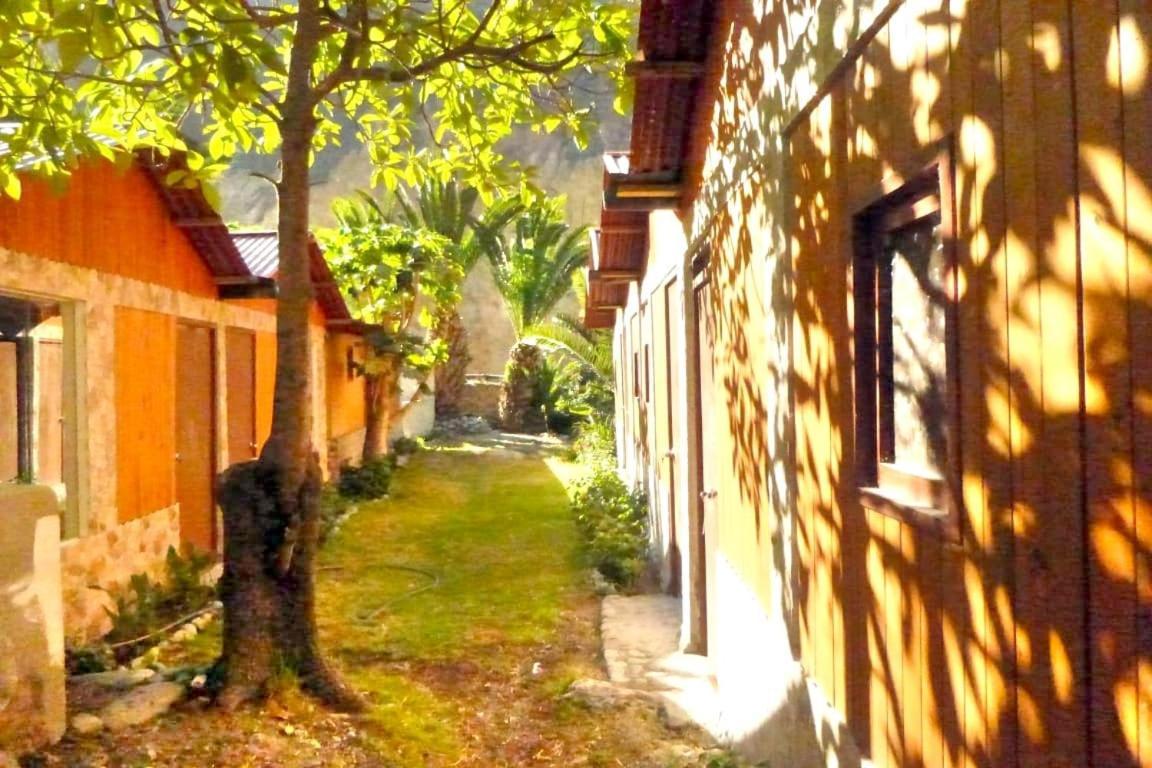 Eden Lodge Cabanaconde Eksteriør billede